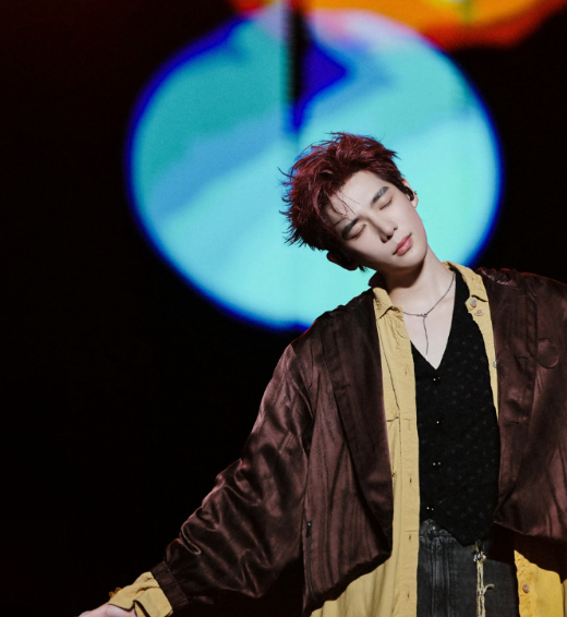 王安宇音乐节首秀紧张到手抖，网友：真诚比完美更动人！​​