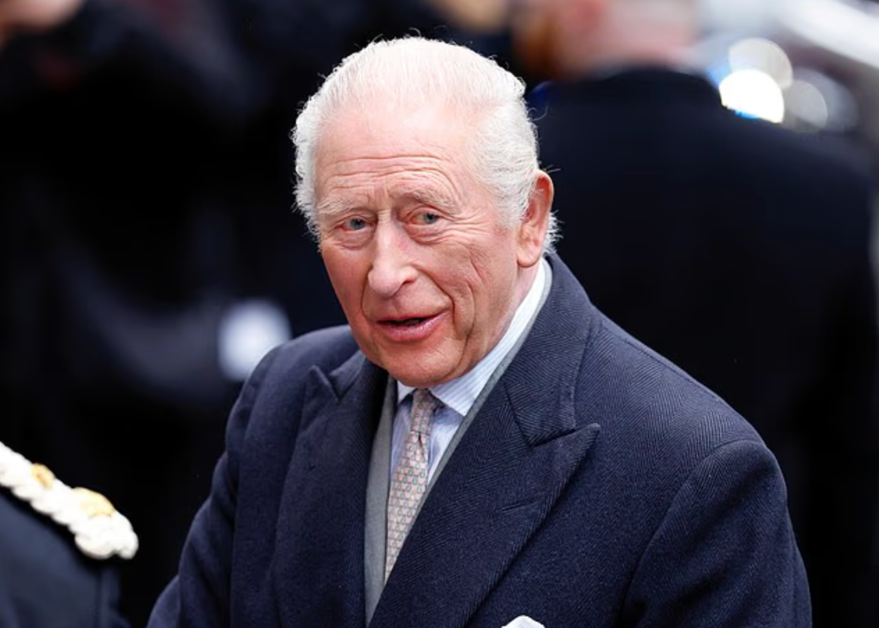 我是女王的兒子！爆料稱安德魯被趕時崩潰，查爾斯早知道內幕？ - 