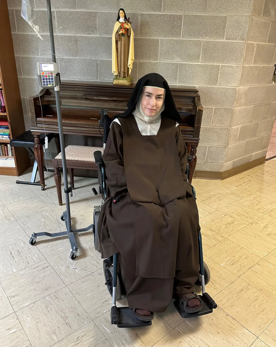 美国残疾修女号称与世隔绝,却被曝光和神父发生关系,还差点怀孕?