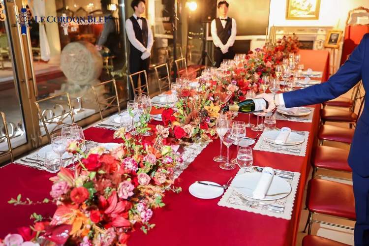 根植于传统的厨艺教育和对卓越的追求,蓝带国际学院不仅在法国,更在