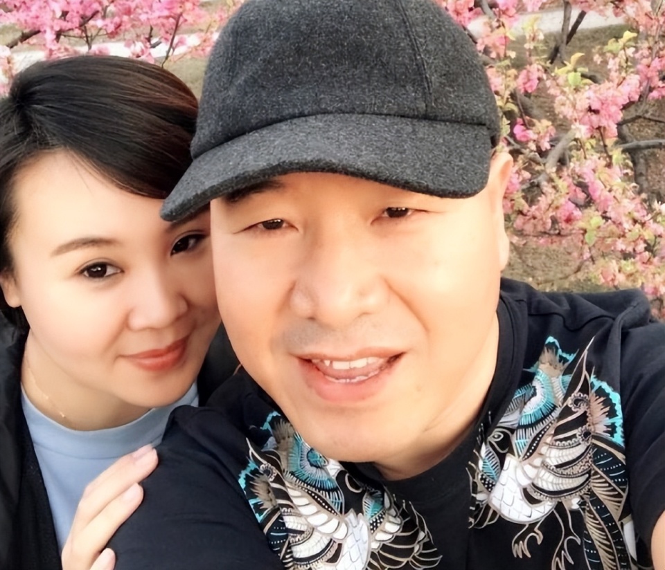 历小峰再谈与葛珊珊的婚姻:已离婚七年,师父赵本山气到飙脏话_腾讯