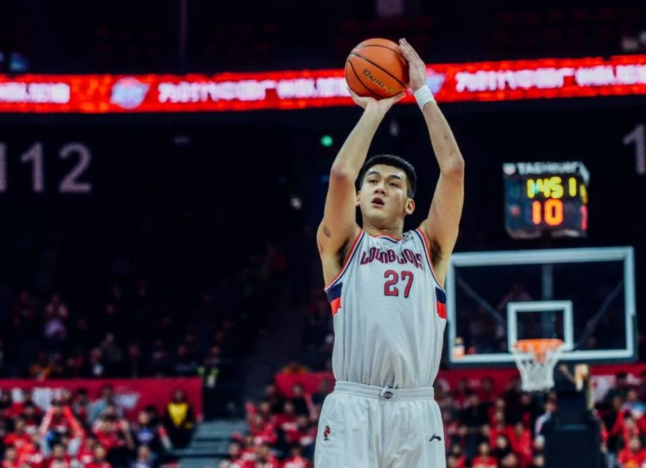 正式官宣前cba冠军内线转战nbl赛场未来值得期待