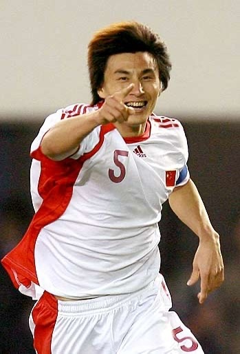 李瑋鋒：這支國足不如我們！中國足球一直在退步 連日韓的尾氣都追不上 - 