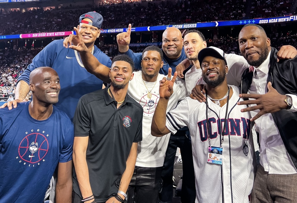 五冠王康涅狄格大学,队史曾为nba输送过哪些球星?_腾讯新闻