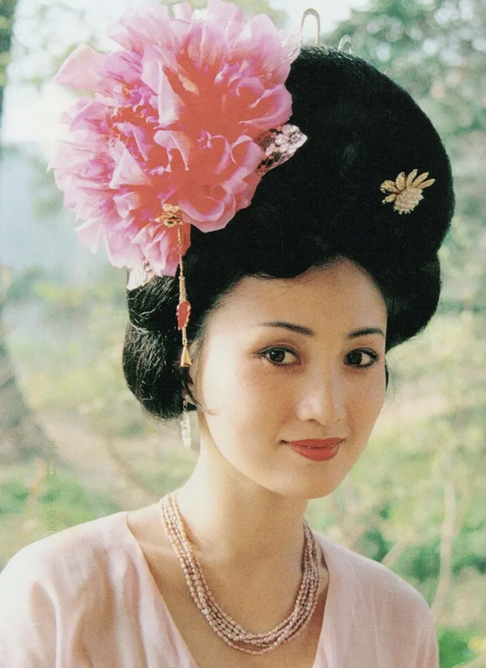 演员周洁:我在美国离去不会瞑目,回国3天去世,一生无儿无女_腾讯新闻