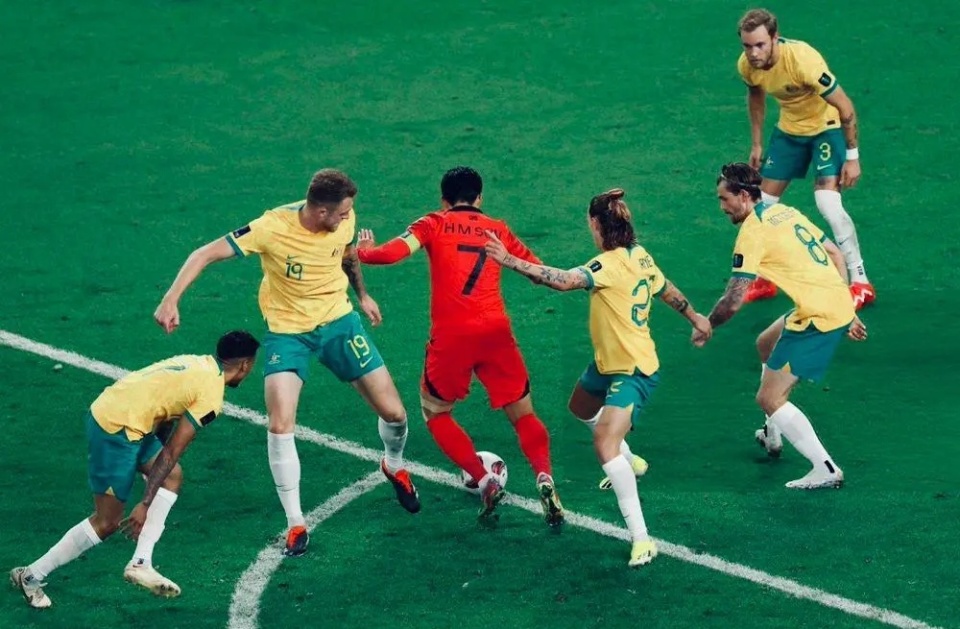 梅西神图再现孙兴慜球王附体1v5神操作独闯龙潭对手拉不住