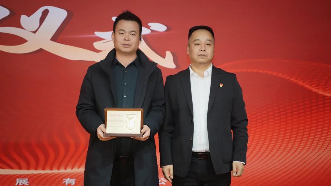 “熱血鑄軍魂 聚力創未來”——渭南軍事博覽園2025年年會暨2026年產品推介會成功舉辦 - 