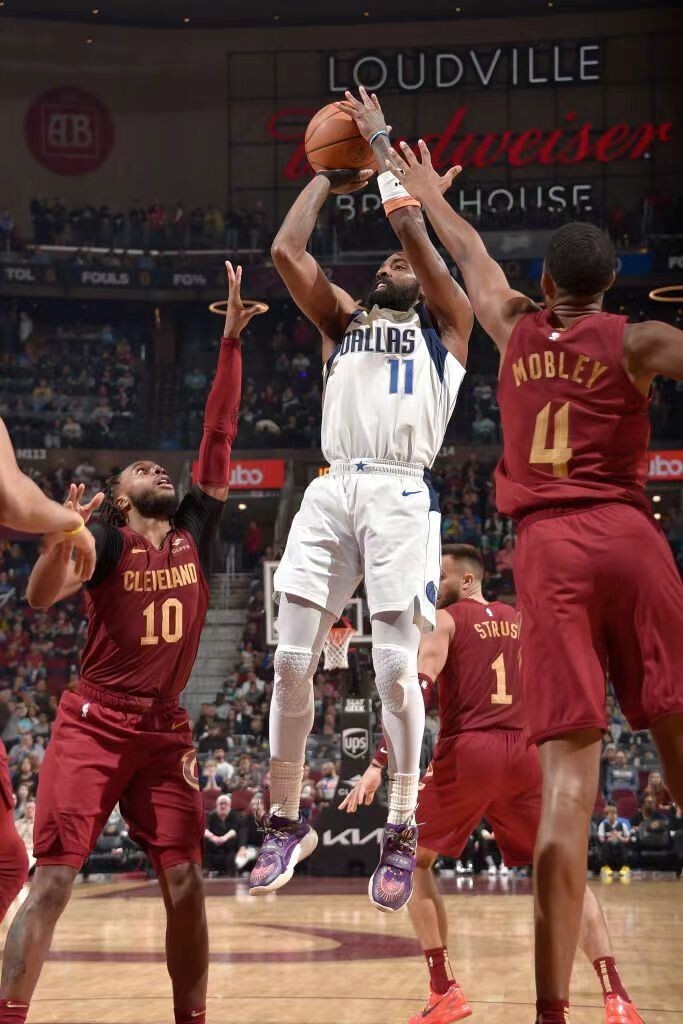 1768米nba上演神奇绝杀东契奇空砍45914勇士冲8有望