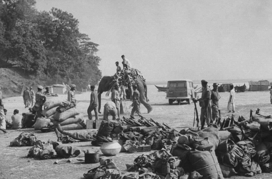 印军32天阵亡4000人,中印战争50年后,印度才承认这些死去士兵