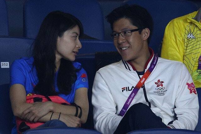 当年在上海的一级方程式赛车现场,霍启刚特意飞到上海同郭晶晶见面