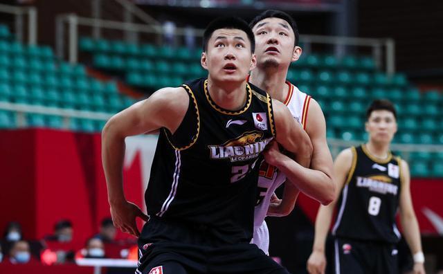 1日cba赛事辽宁五连胜胡金秋vs沈梓捷广州双塔迎战邹雨宸