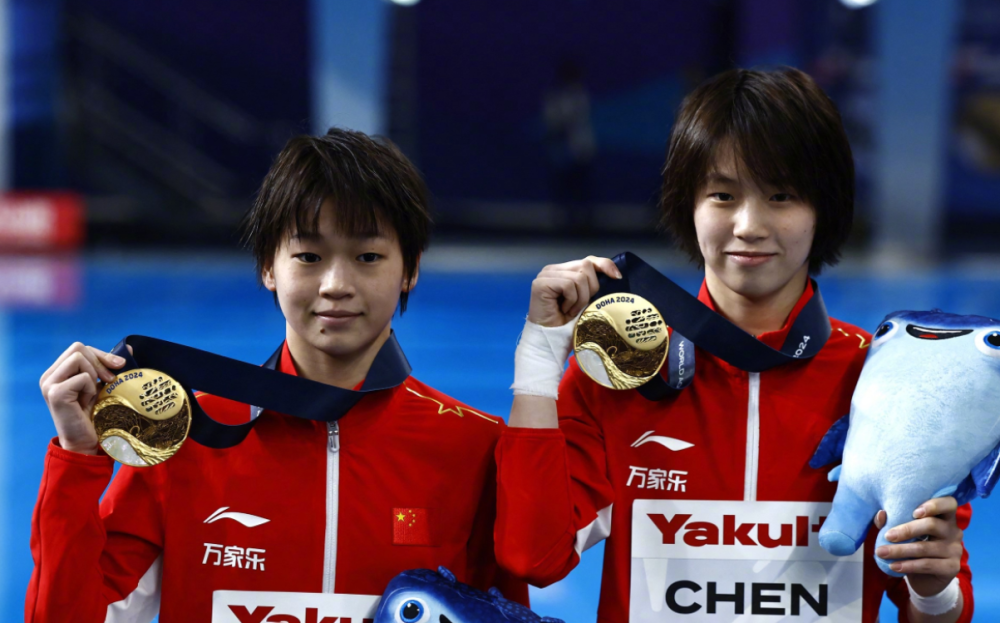 全红婵陈芋汐创第一神迹,红姐表情抢镜,乐乐微笑真甜