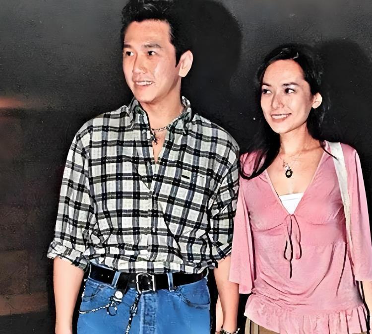 tvb选人的标准,胡杏儿听话,佘诗曼情商高,颜值高低不重要