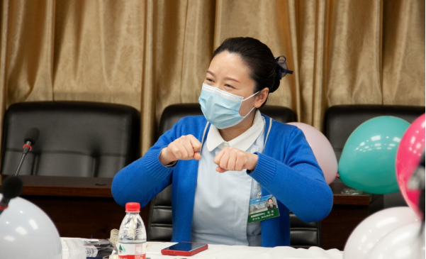 新桥医院护士手作头花喜庆女神节_腾讯新闻