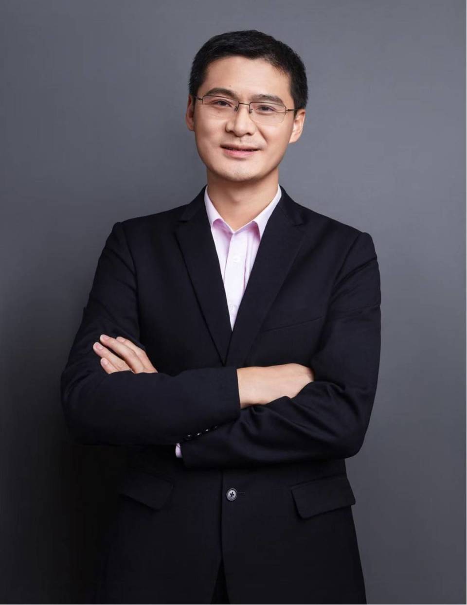 "法外狂徒张三"的新案件来了 罗翔新版《刑法学讲义》新增替考,薅羊毛