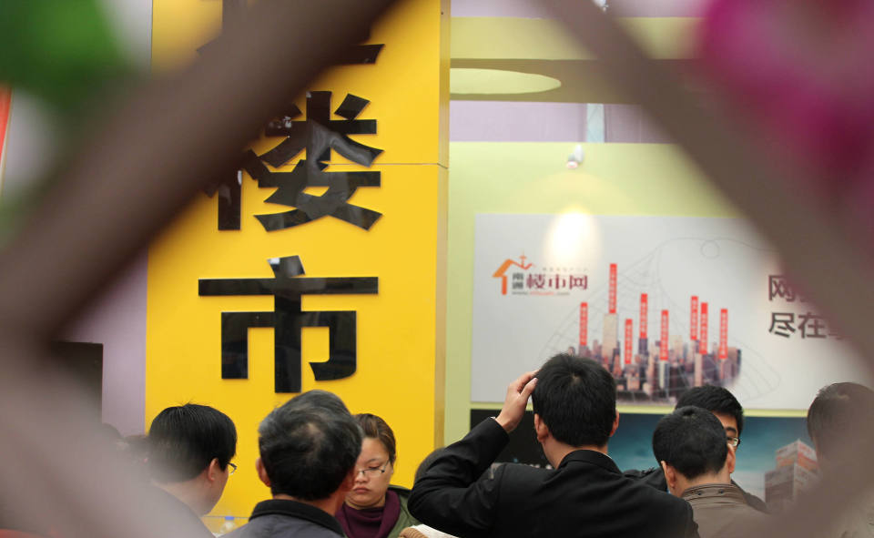 “卖一套房亏了一百万，我不敢说自己是中产了”（组图） - 1