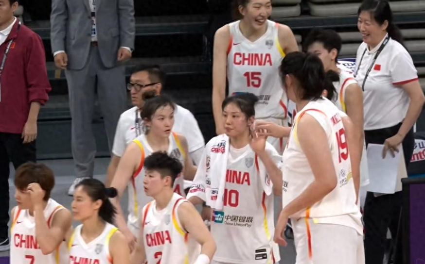 110-59！中国女篮12人全得分打出教学赛，双塔合体，亚篮霸主归来？