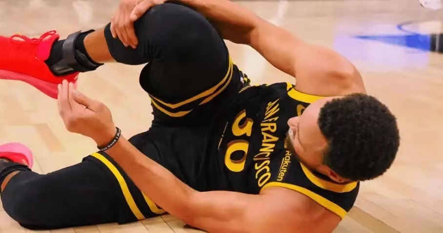 格林处罚结果出炉,库里伤病更新,快船锁定补强目标,乌布有新进展_腾讯