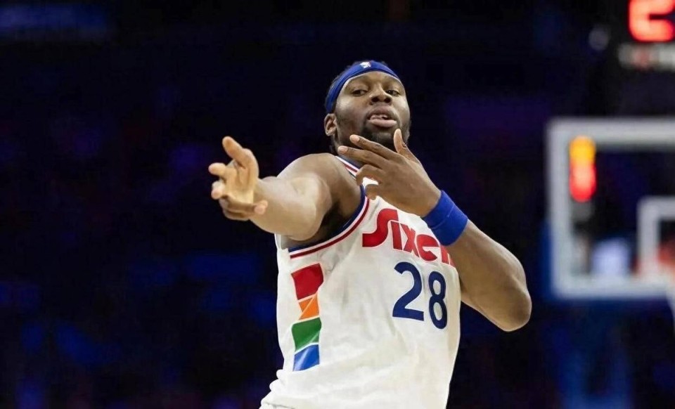 还有比这更励志的吗？29岁的年纪，从CBA打回NBA，如今再收获1200万！