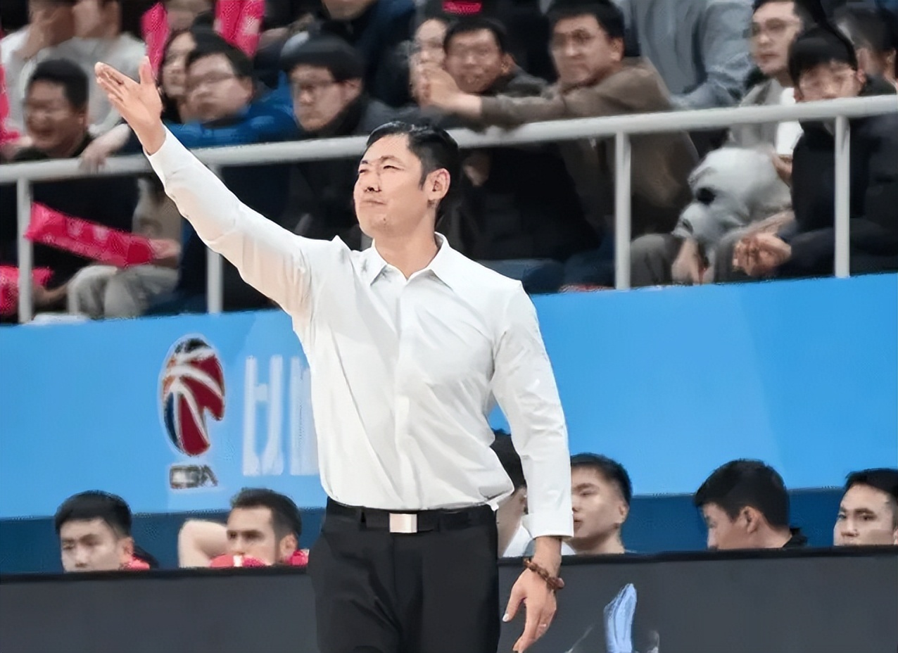 北控無緣四強發布會！張慶鵬不滿防守提小將發揮，羅漢琛回應融入