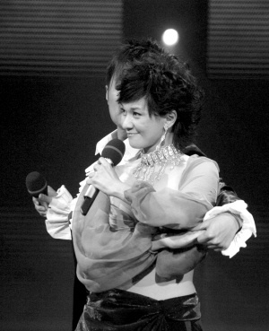 辱骂超女惹人憎,曾被全网讨厌的柯以敏,如今演唱会现场爆满?