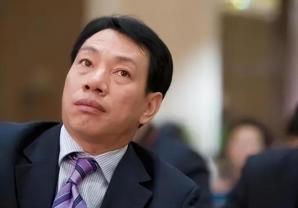 千亿巨头爆雷,福建前首富被查!