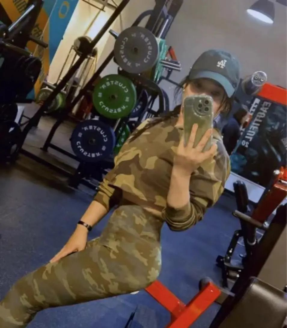 我90后,两段感情接连受创,一怒化身工作狂,开3家公司买3套房