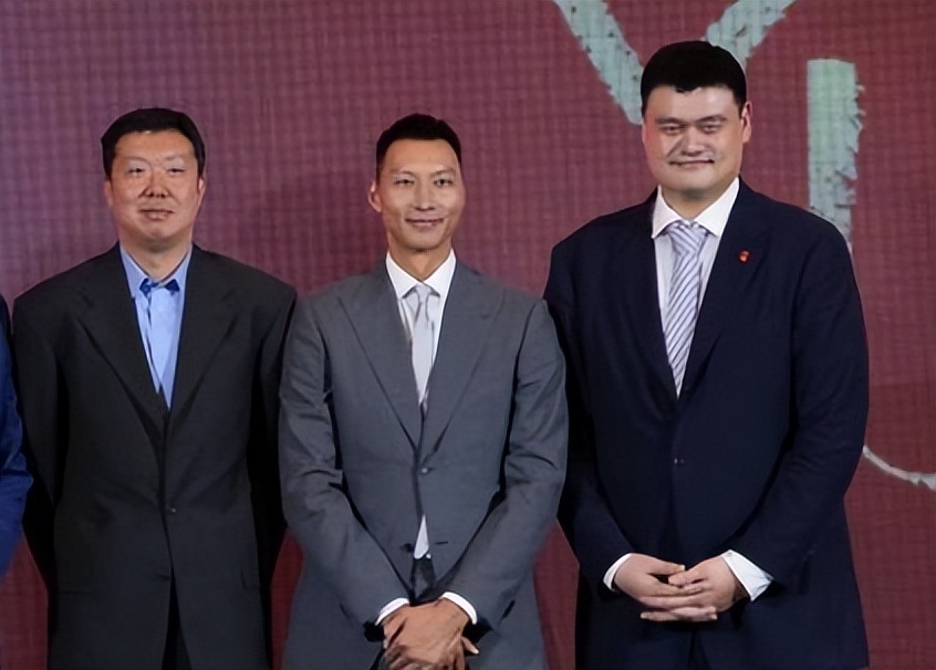 姚明和王治郅,易建联各交手5次,他们数据如何?