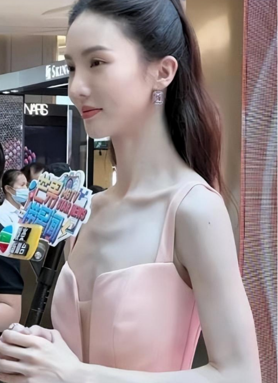 "壮"不是问题,秦海璐的"清醒"撕开了多少"女明星"的遮羞布