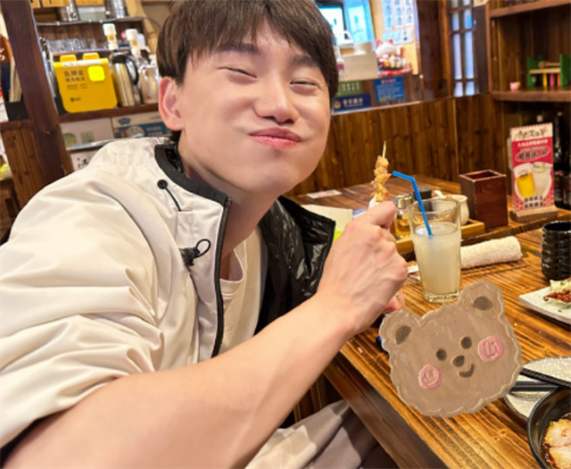 希望爱演的人能管好自己小天硬刚doinb我的主业是打比赛