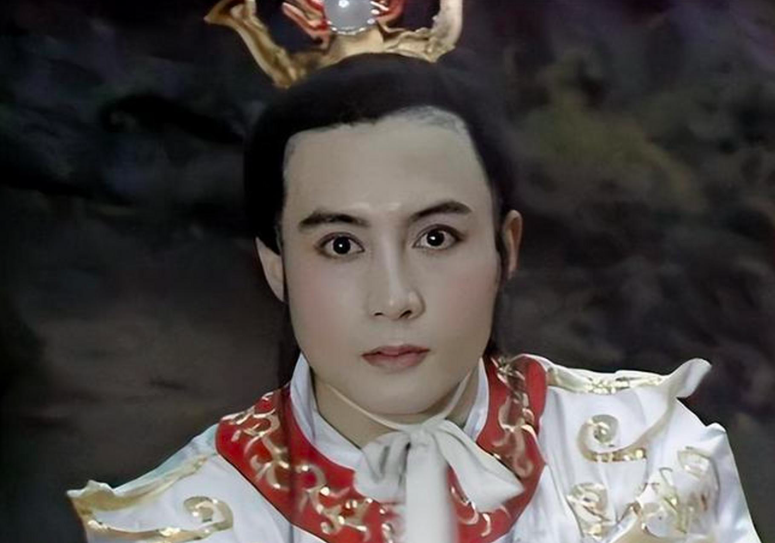 86版《西游记》白龙马扮演者,曾在国外洗碗扫厕所,被亲生父亲告上法庭