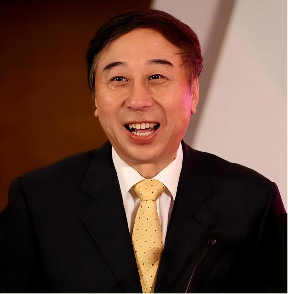 冯巩,赵本山等人的"消失",是春晚的悲哀,难怪现在春晚没人看