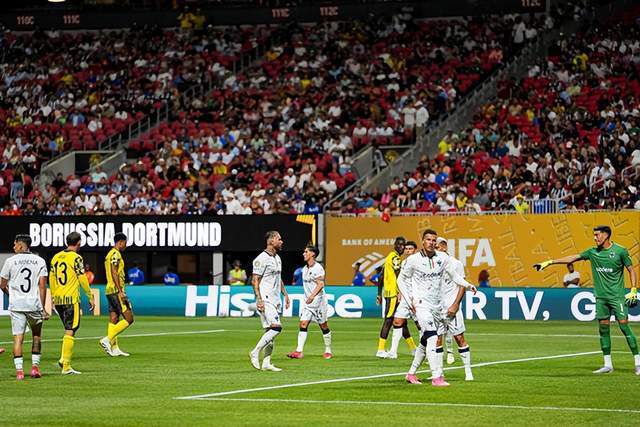 惊魂2-1！多特蒙德狼狈进八强，4500万神锋独进2球救主