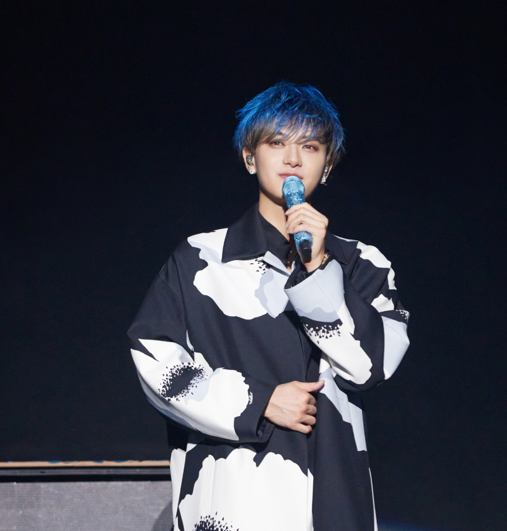 黄子韬演唱会门票打1折没人要当初的顶流如今的黄牛杀手