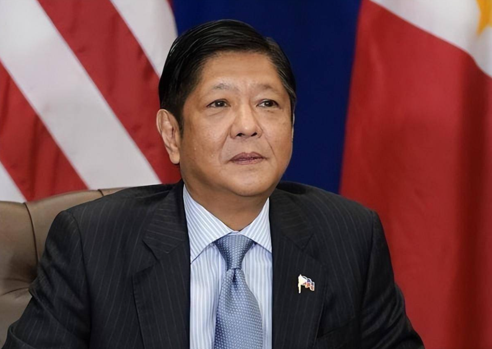 杜特尔特访华回国后马科斯避谈南海问题还提及中国曾援助化肥