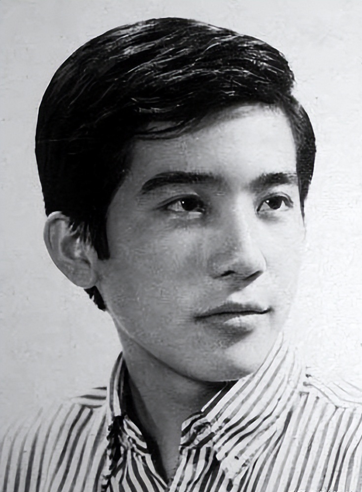 "消失"3年,77岁秦汉近况:须发皆白,错过林青霞后一直未婚_腾讯新闻