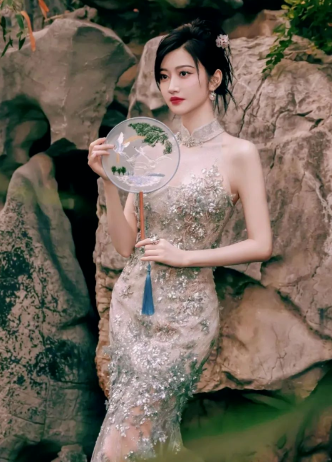 穿旗袍的景甜才是真完美身材颜值一览无余越看越上头