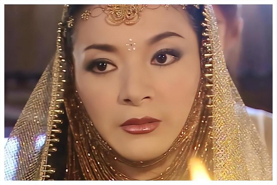 两版倚天演员对比，TVB版赢了演技，03版赢了美貌，黎姿艳压群芳_腾讯新闻
