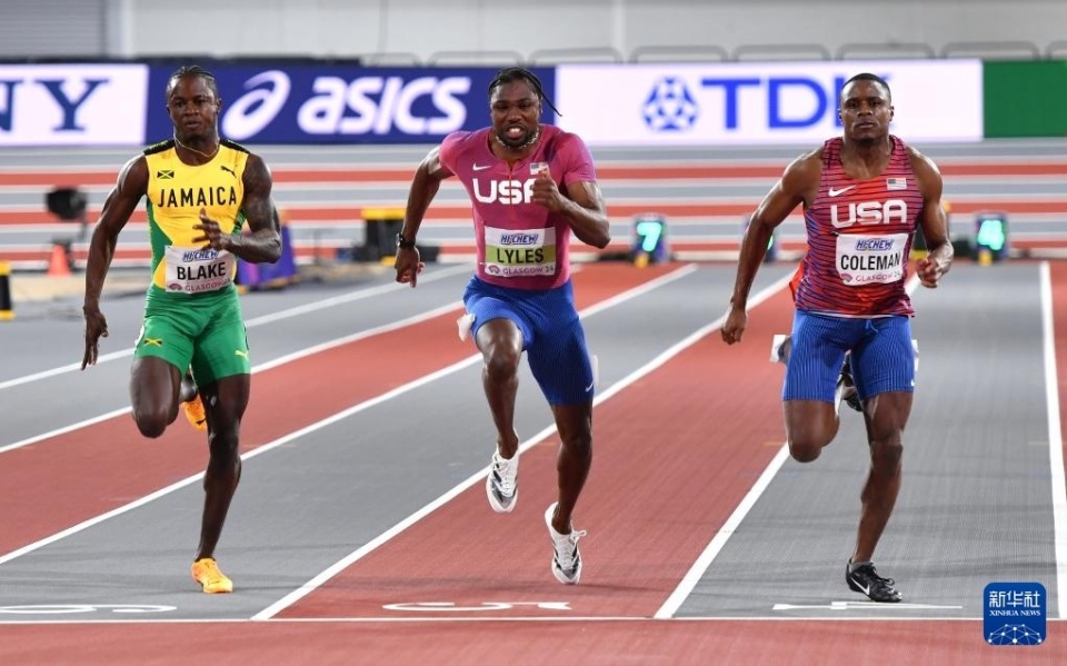 美国选手科尔曼以6秒41的成绩夺得冠军,队友莱尔斯获得亚军