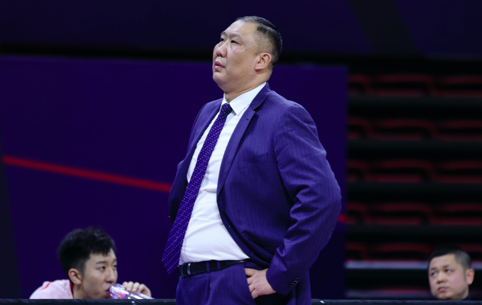 郭士强闯进8强王晗赛后发言耐人寻味山东男篮惨败收场