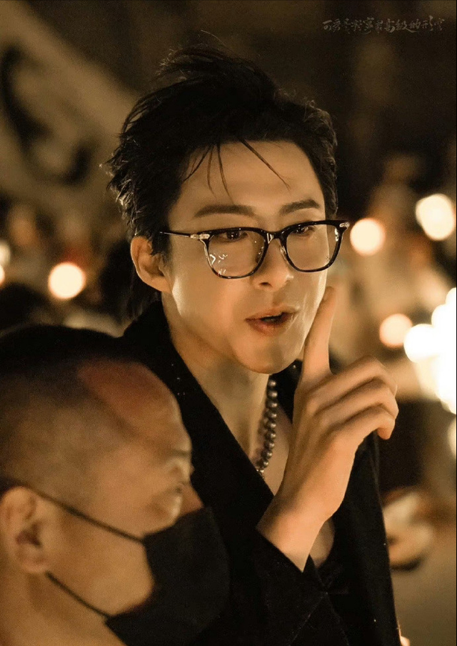 刘宇宁直播回应:承认离婚是事实,但孩子是前妻与现任所生