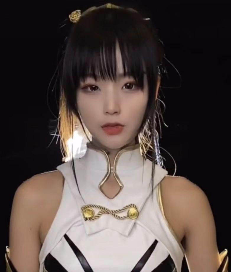 千万网红"小慧君"虚构性骚扰被封号,解约拒删视频还