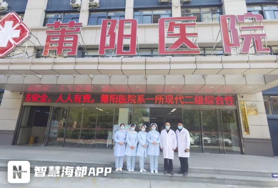 莆阳医院谢文洪副院长告诉记者,争分夺秒在门口就地抢救最为关键,患者