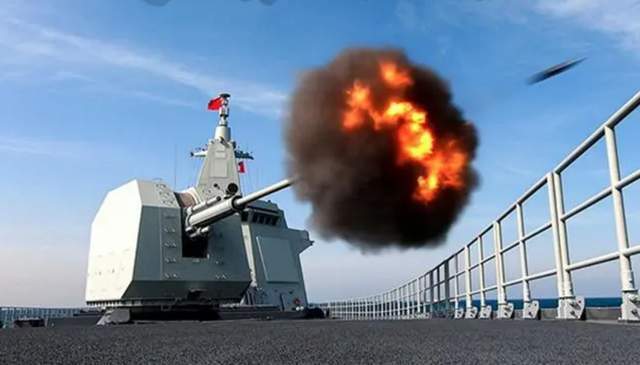 055型驱逐舰9号舰:舰艏装130mm舰炮,未装网传的电磁炮_腾讯新闻