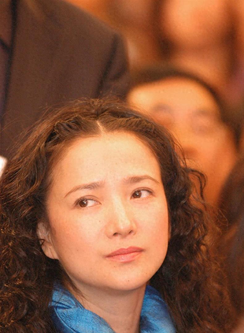 何晴走得太疼，鄰居發小追憶：送鄰居雞蛋，發小為她的退休金奔走