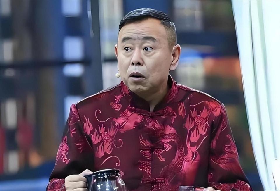 4个老婆，全家移民，享受正师级待遇，潘长江身上哪个标签是真的 - Vava8 发吧