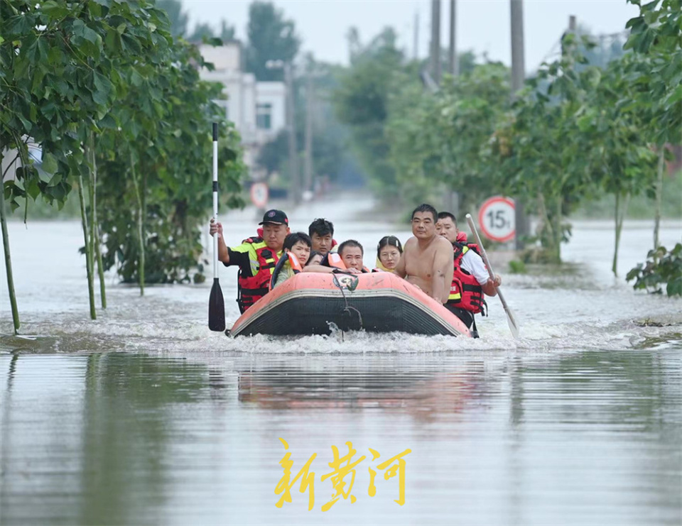 郑州黄河洪水图片