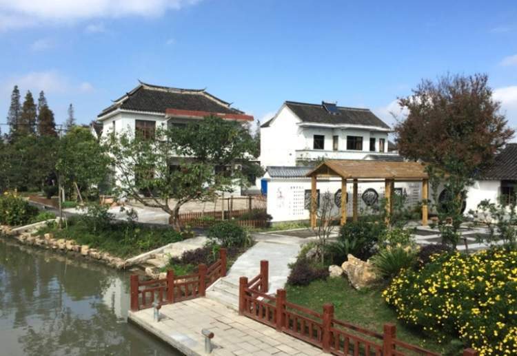 契机,围绕"美在生态,富在产业,根在文化"这一主线,以"四园一岛"为主体