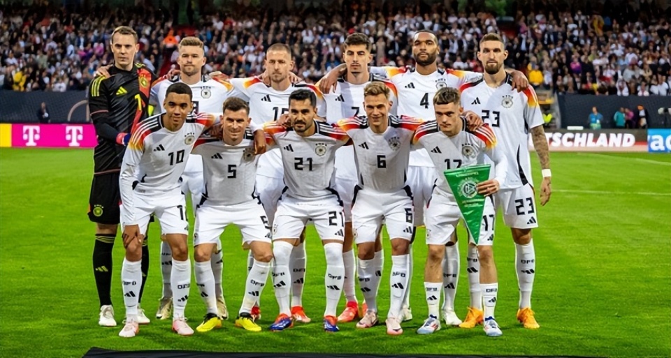 官宣!德国欧洲杯大名单出炉:德甲最佳门将落选 3大巨星迎最后一舞