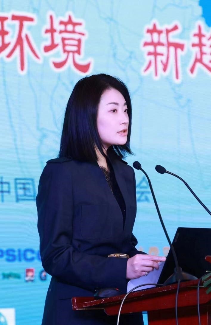 宗馥莉孟晚舟上榜福布斯中国发布2024杰出商界女性百强榜